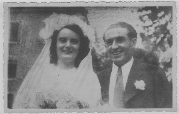 Rosa’s daughter Jolan married in Lyon, France in 1947 and settled in New York. 